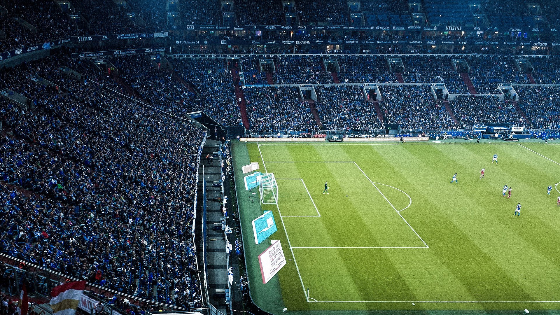 九游9游-_天幕下的夜色赛：夜晚灯火辉映中的网球盛典_，内心恐惧缺乏安全感